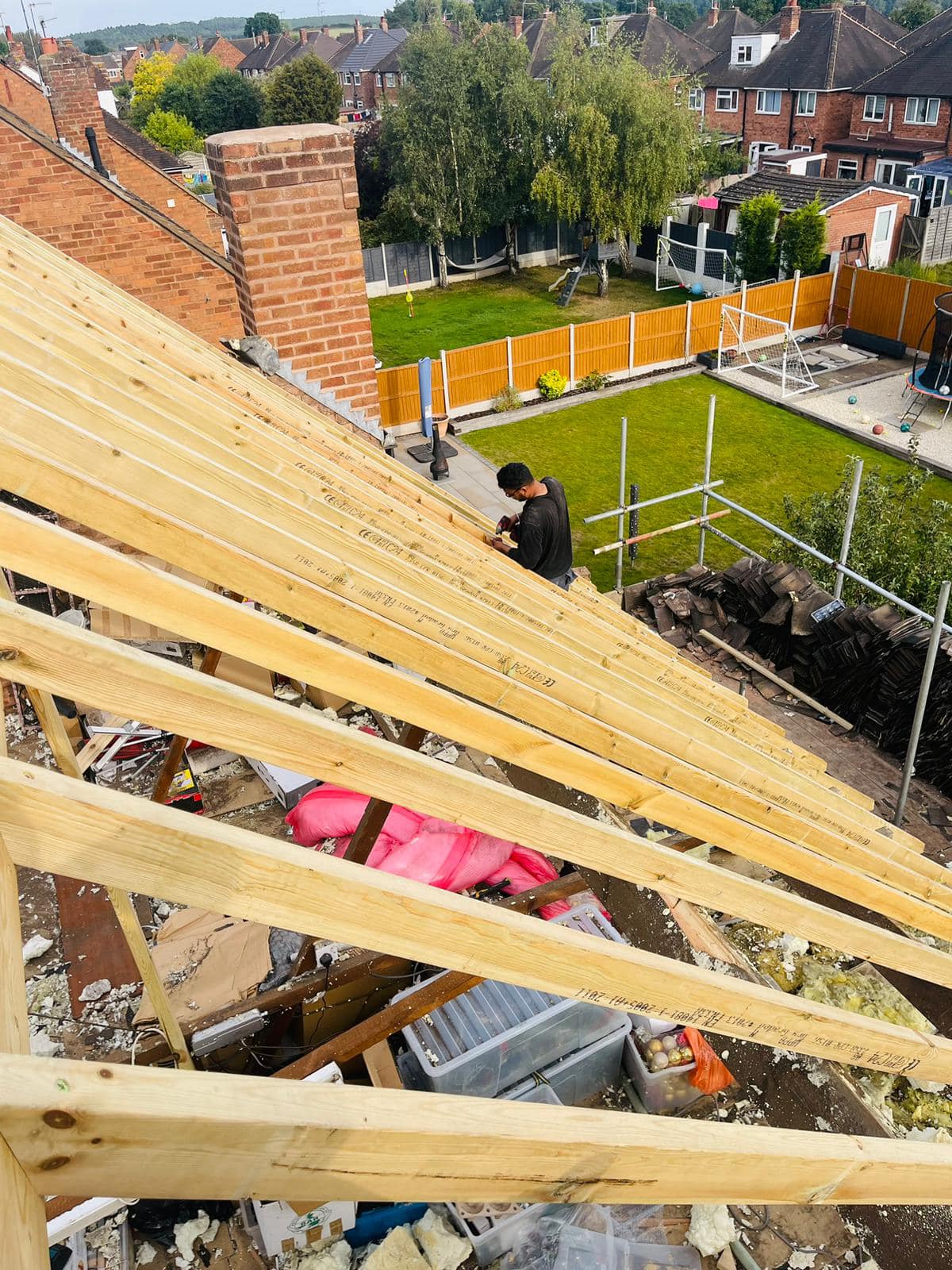 Roofing project - 1048077353111391