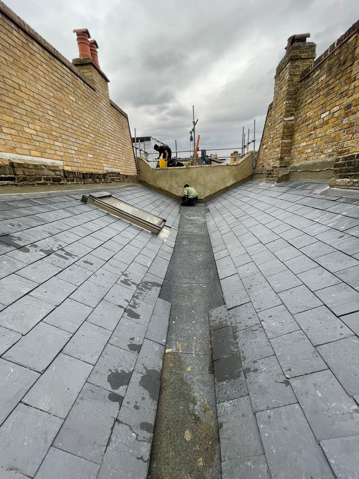 Roofing project - 1048094683109658