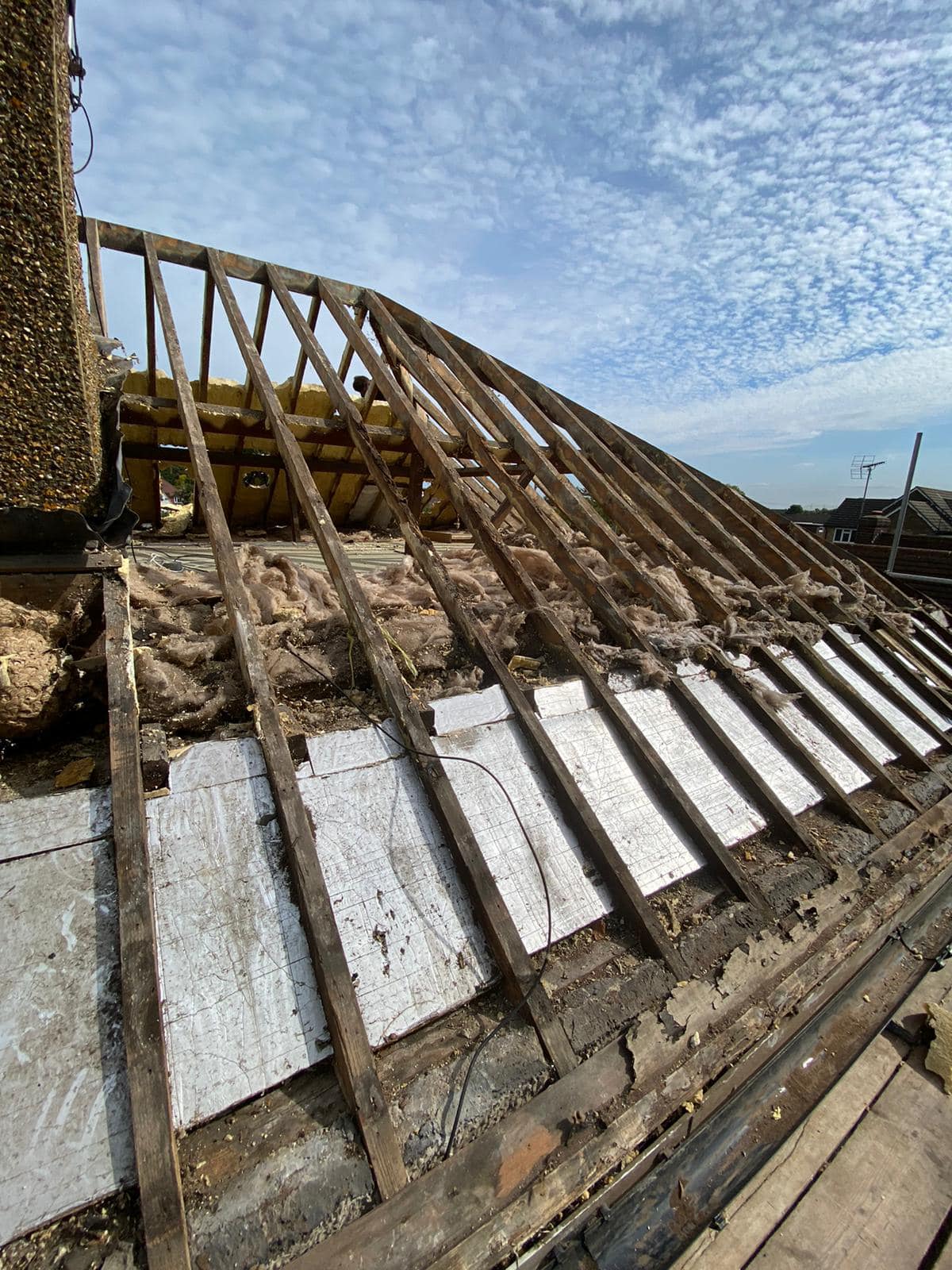 Roofing project - 1048098649775928