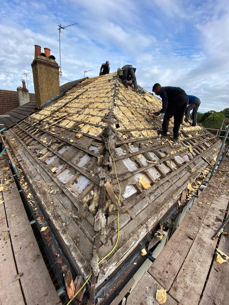 Roofing project - 1048098863109240