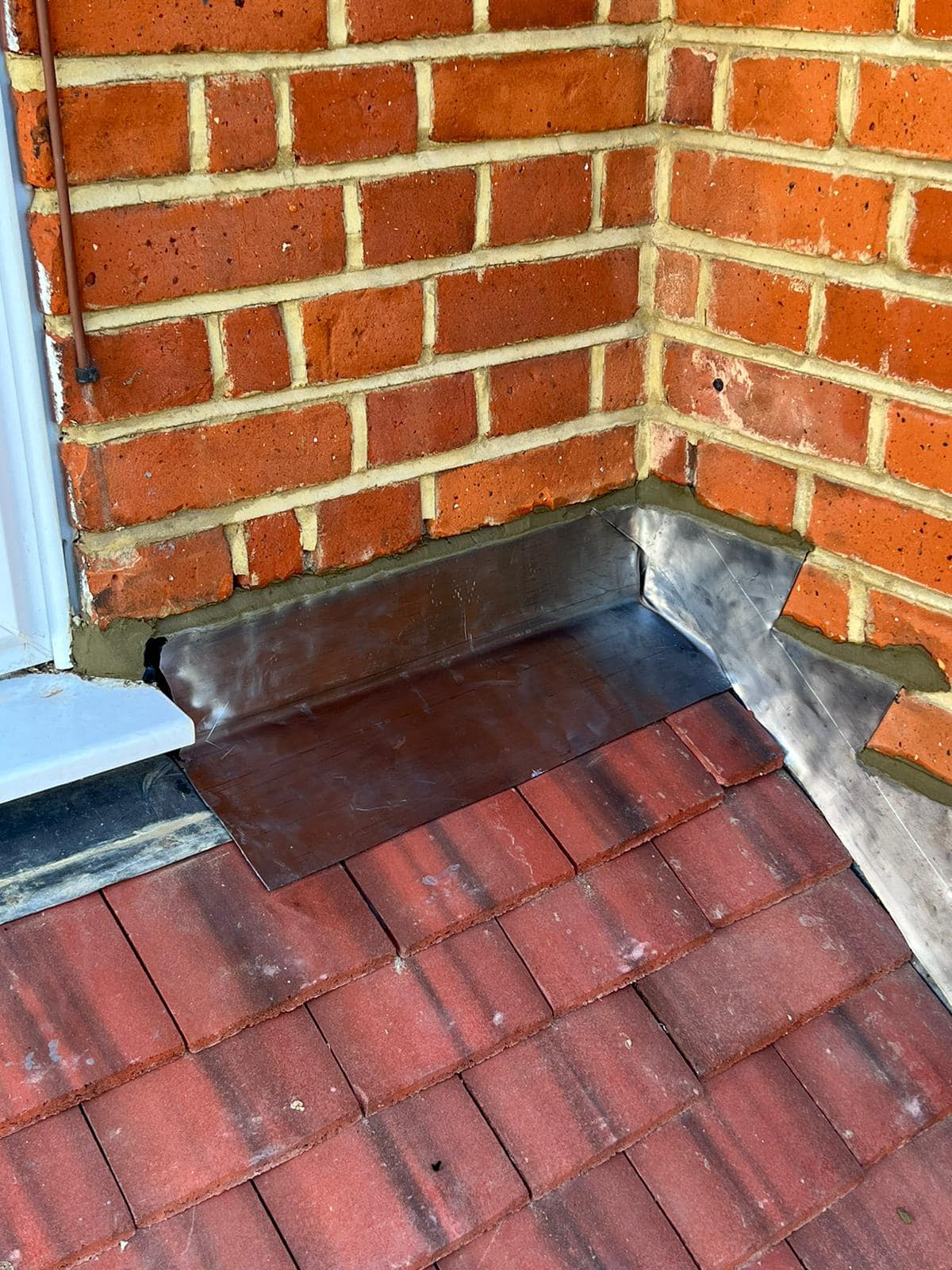 Roofing project - 1048100583109068