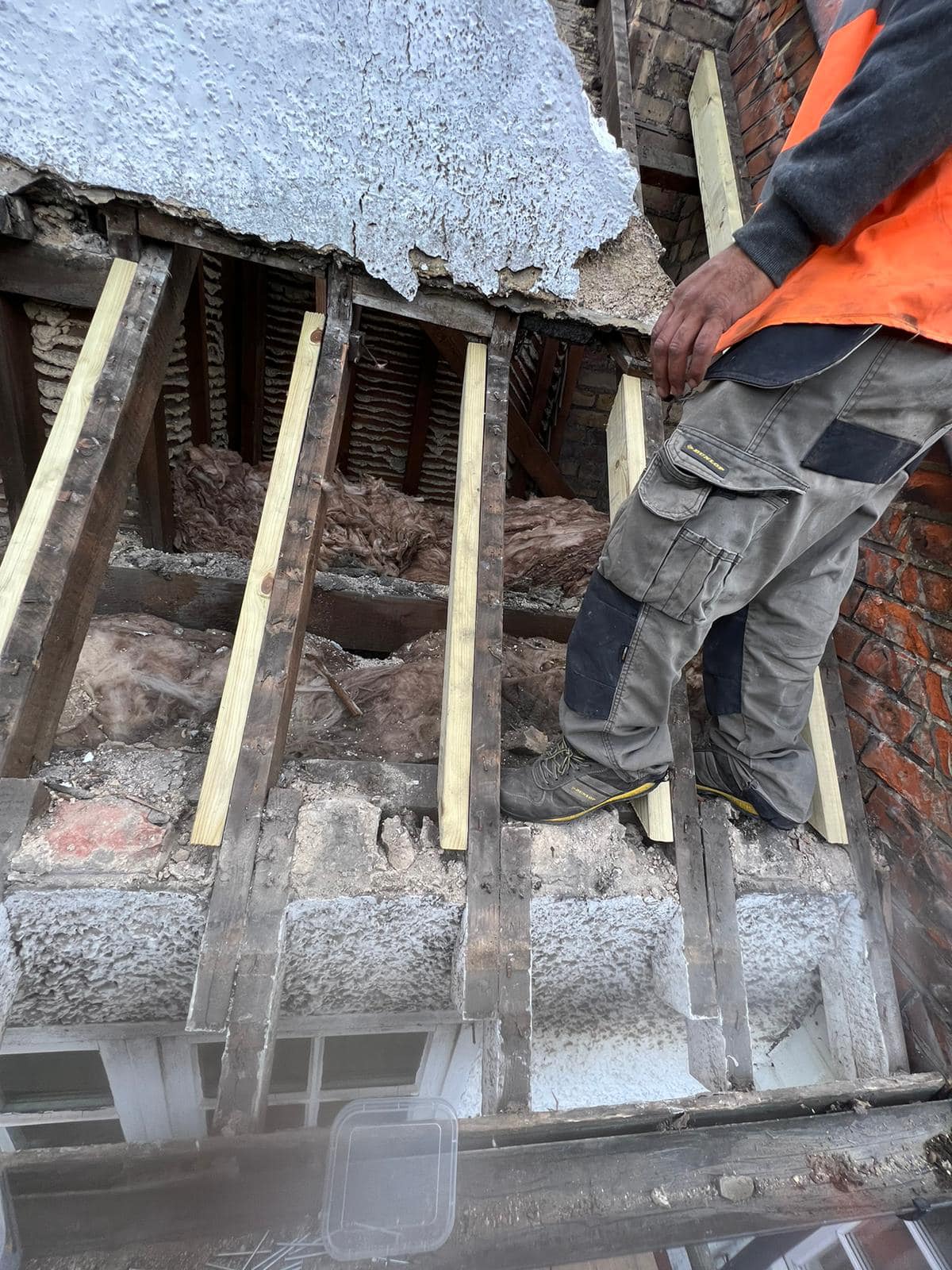 Roofing project - 1048104276442032