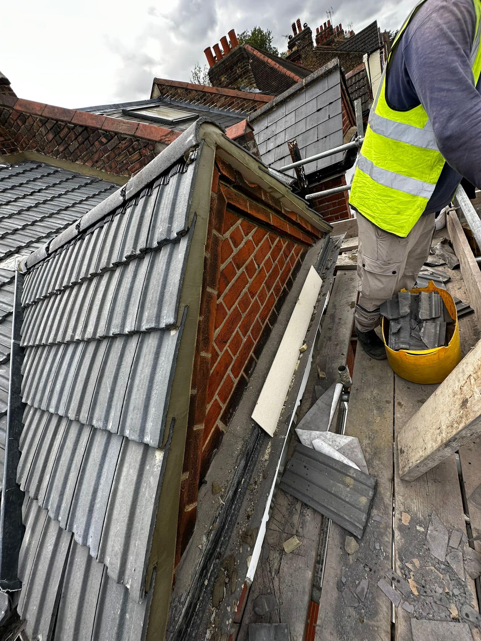 Roofing project - 1048119039773889