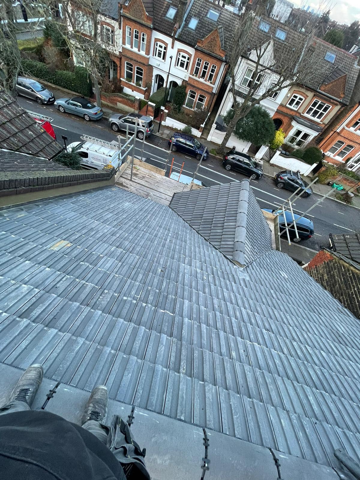 Roofing project - 1123394915579634