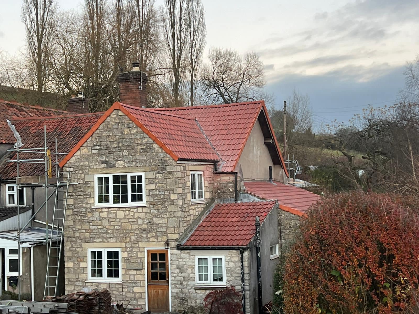 Roofing project - 1123401565578969