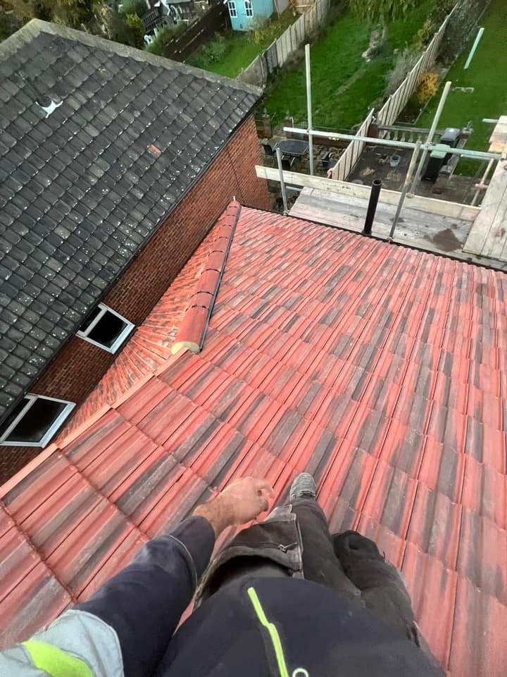 Roofing project - 1123409628911496