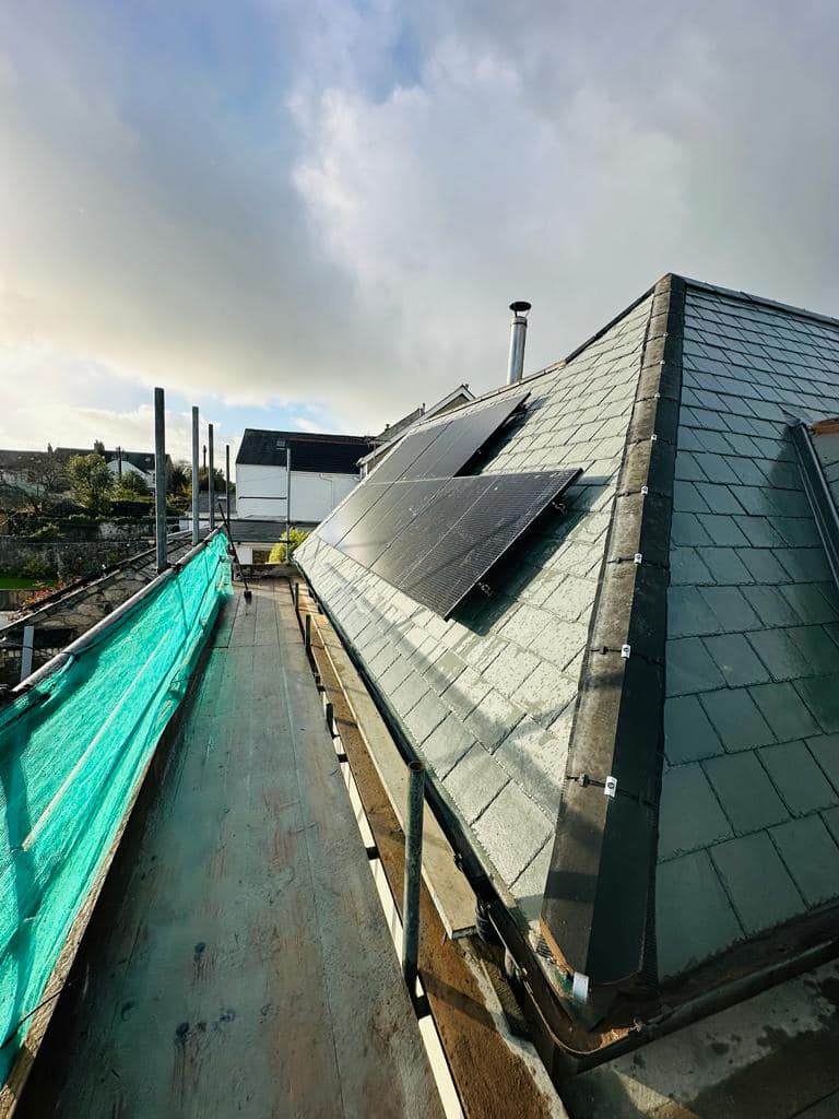 Roofing project - 1123542228898236