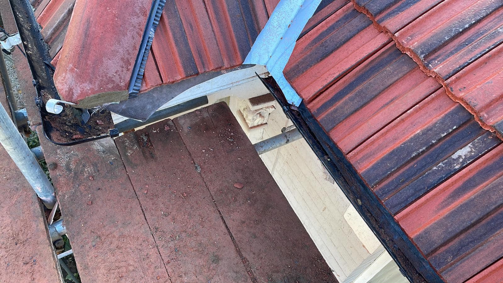 Roofing project - 1123548878897571