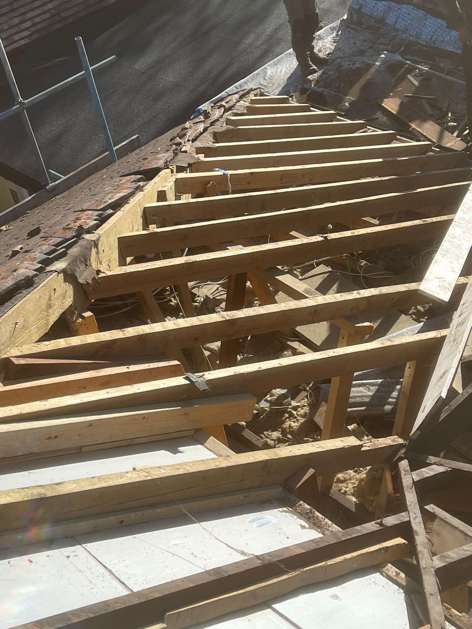 Roofing project - 1123548988897560