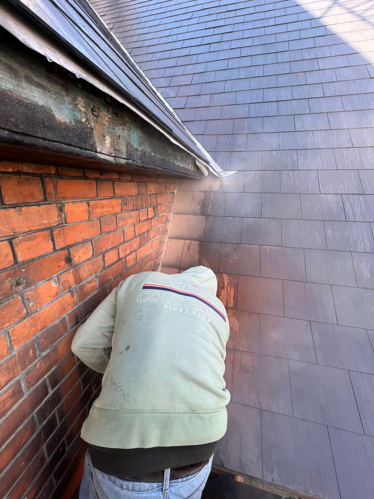 Roofing project - 1123690375550088