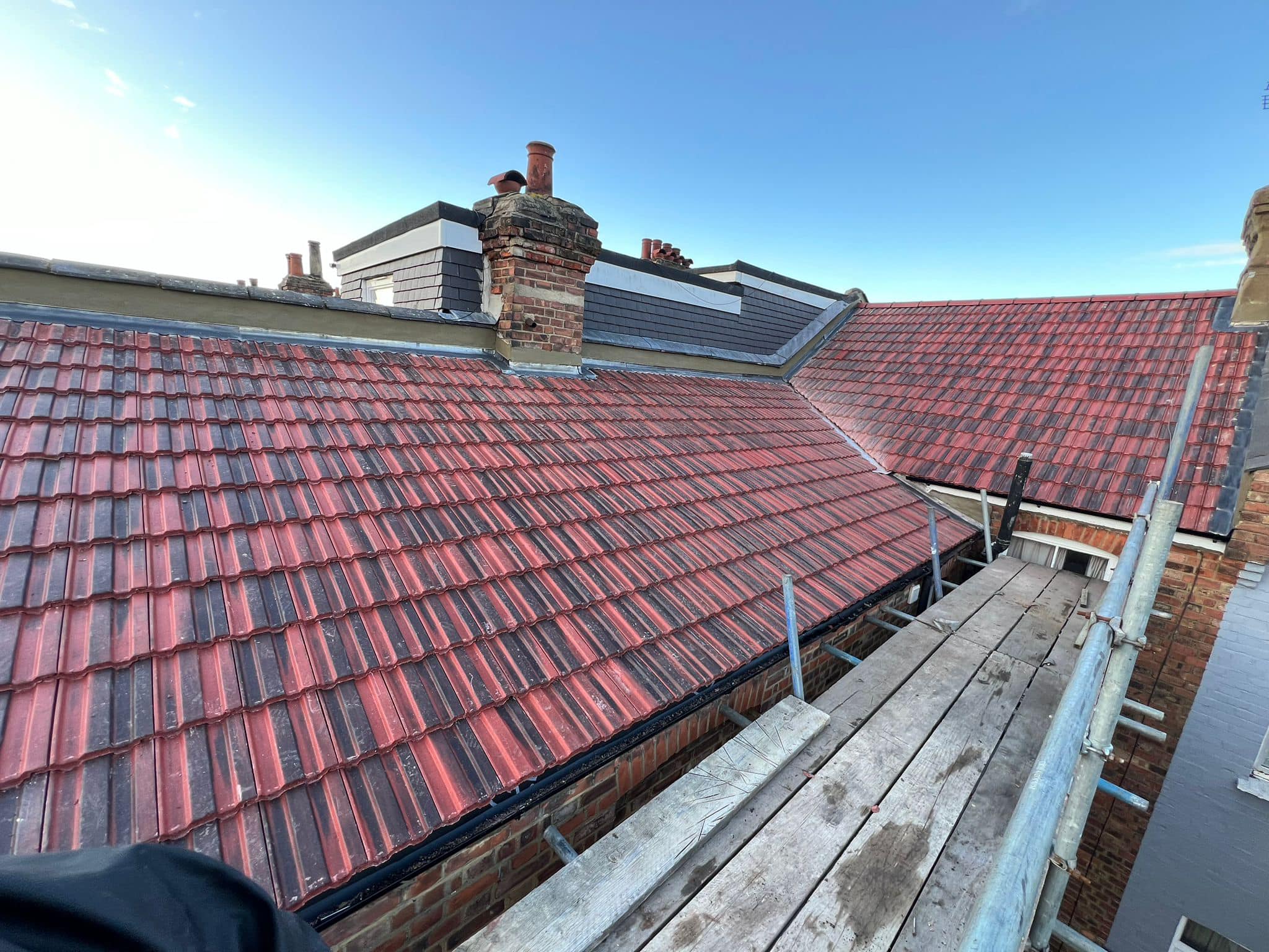 Roofing project - 1123698055549320