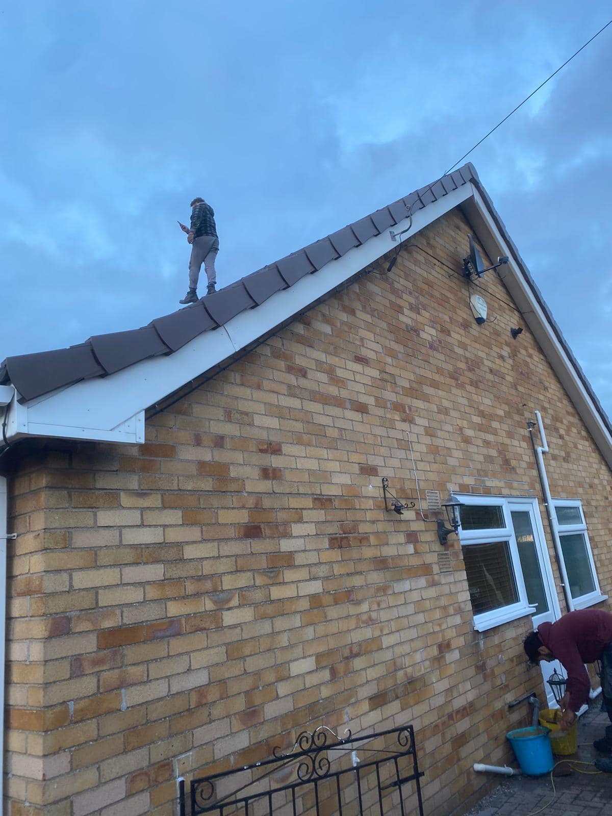 Roofing project - 1123702782215514