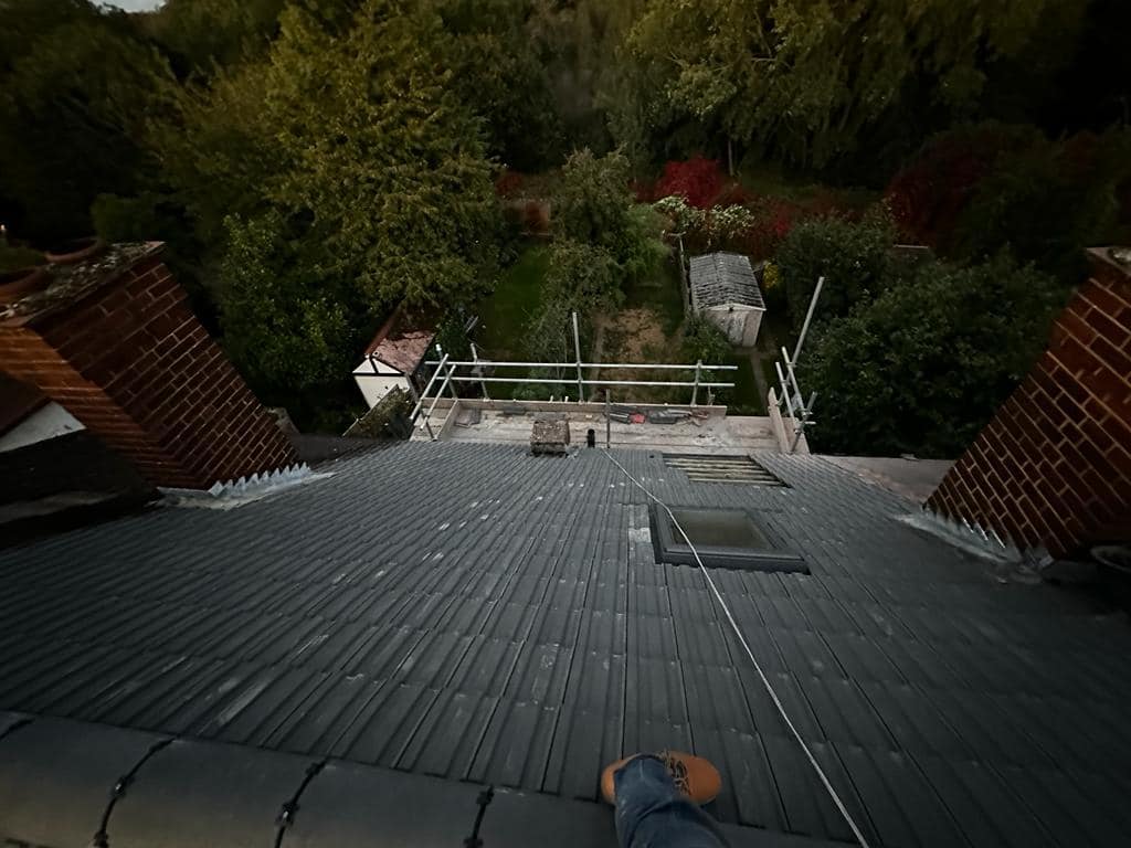 Roofing project - 1123722508880208