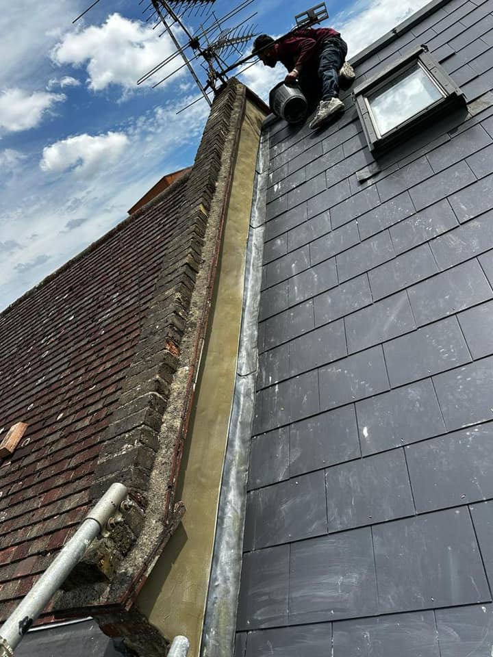 Roofing project - 1123764442209348