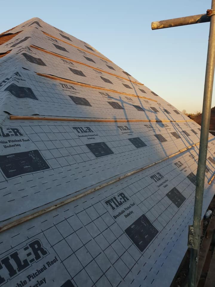 Roofing project - 112591373493164