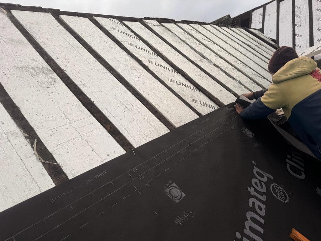 Roofing project - 1126031565315969