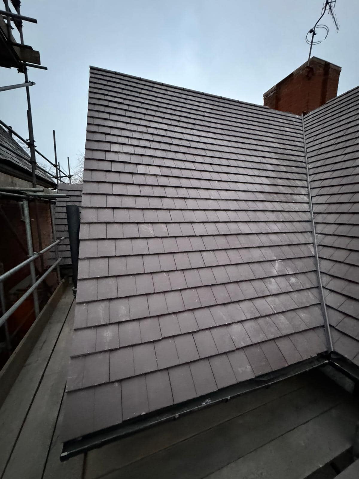Roofing project - 1126382588614200