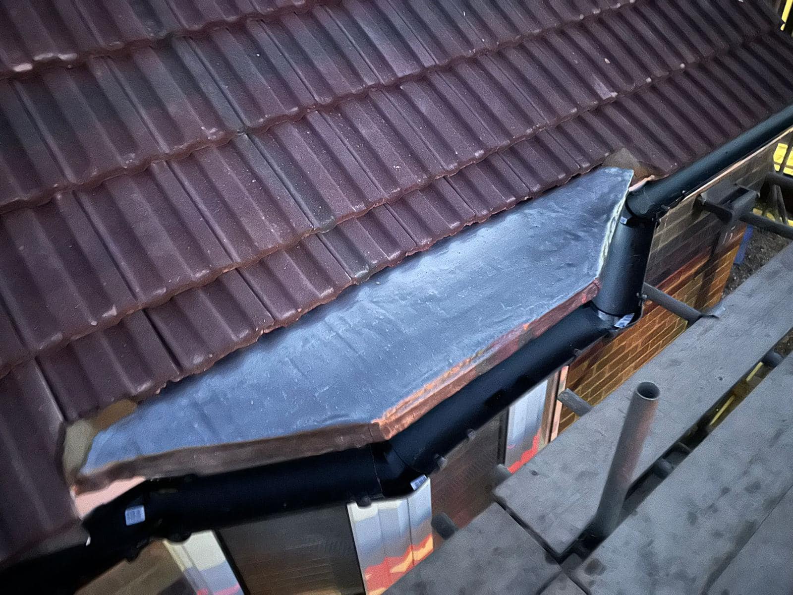 Roofing project - 1136171834301942