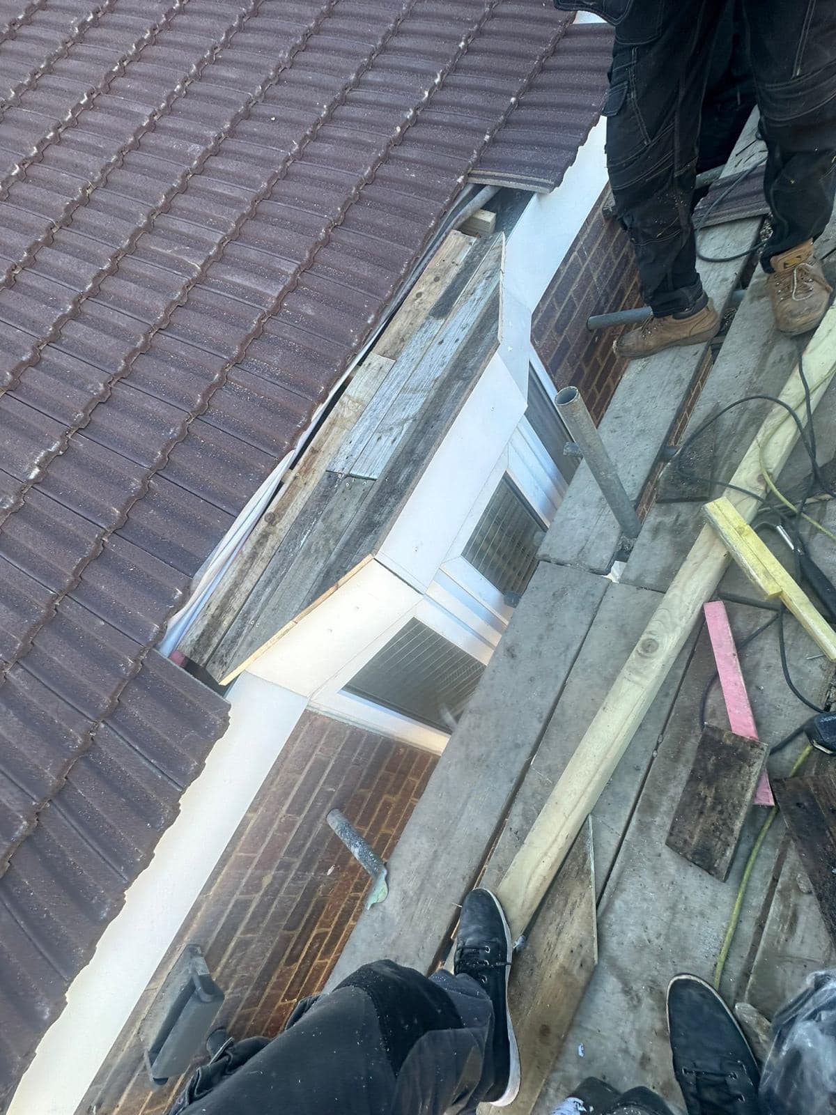 Roofing project - 1136171887635270