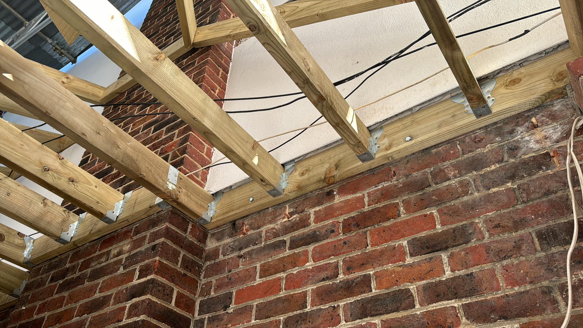 Roofing project - 1136173170968475