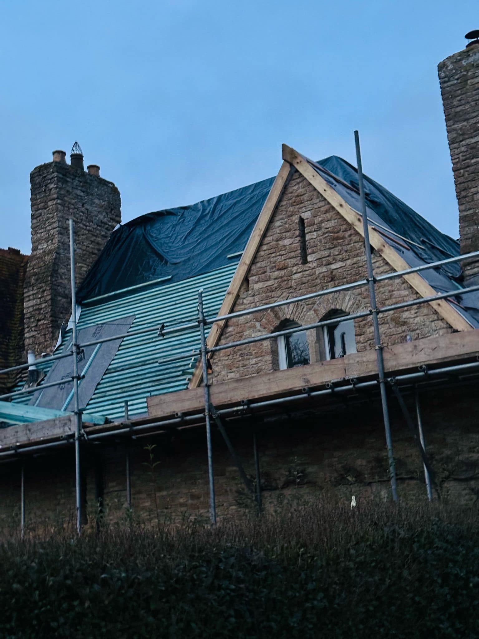 Roofing project - 1136174000968392