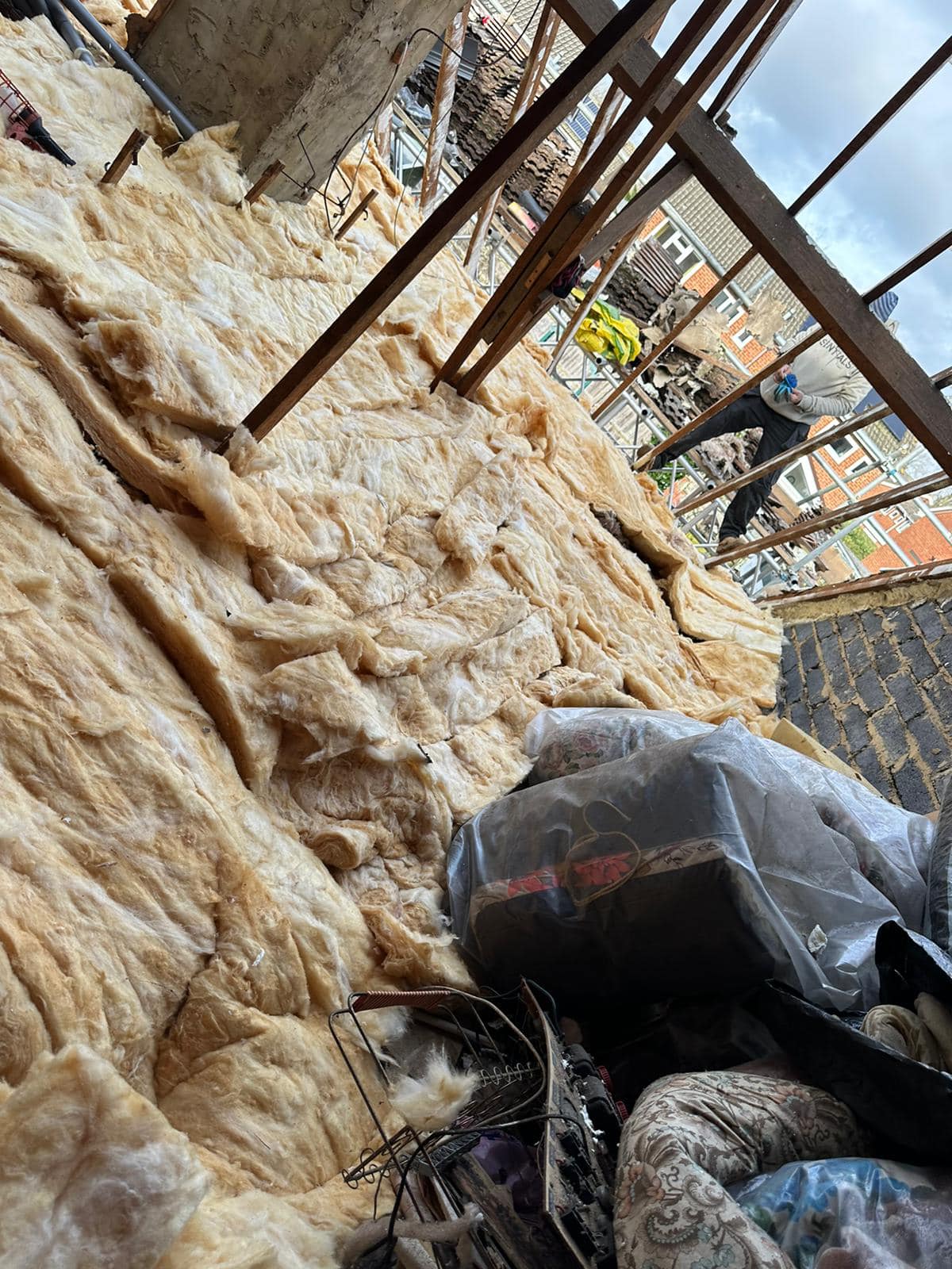 Roofing project - 1136174054301720