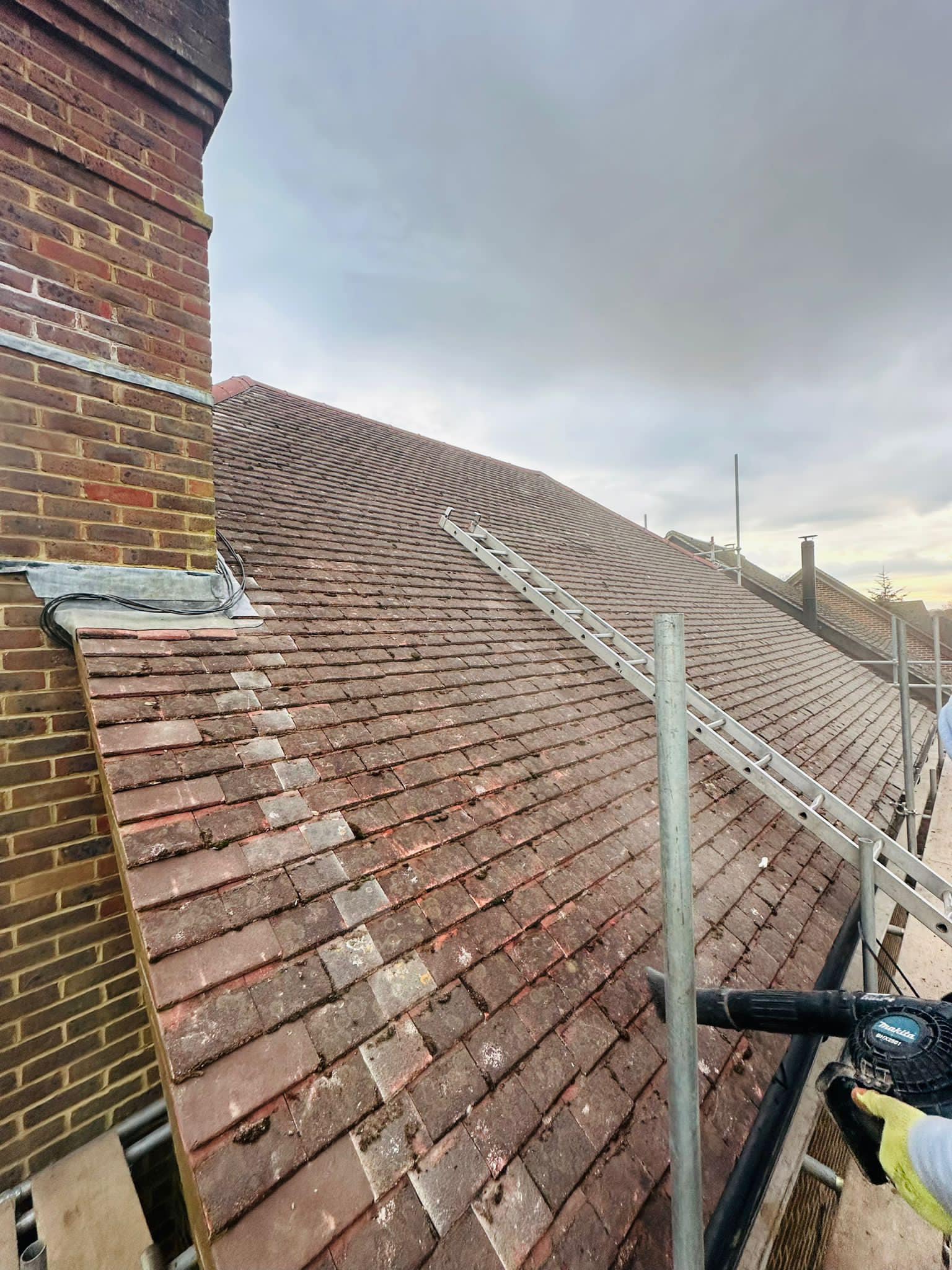 Roofing project - 1136183480967444