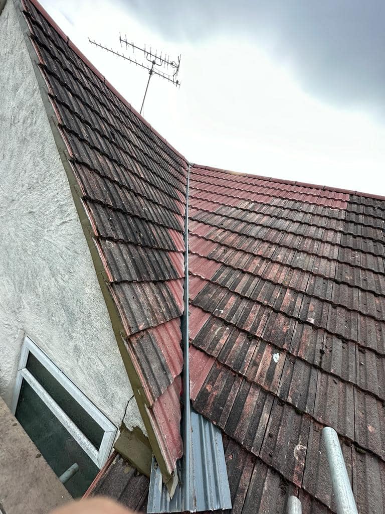 Roofing project - 1136184134300712