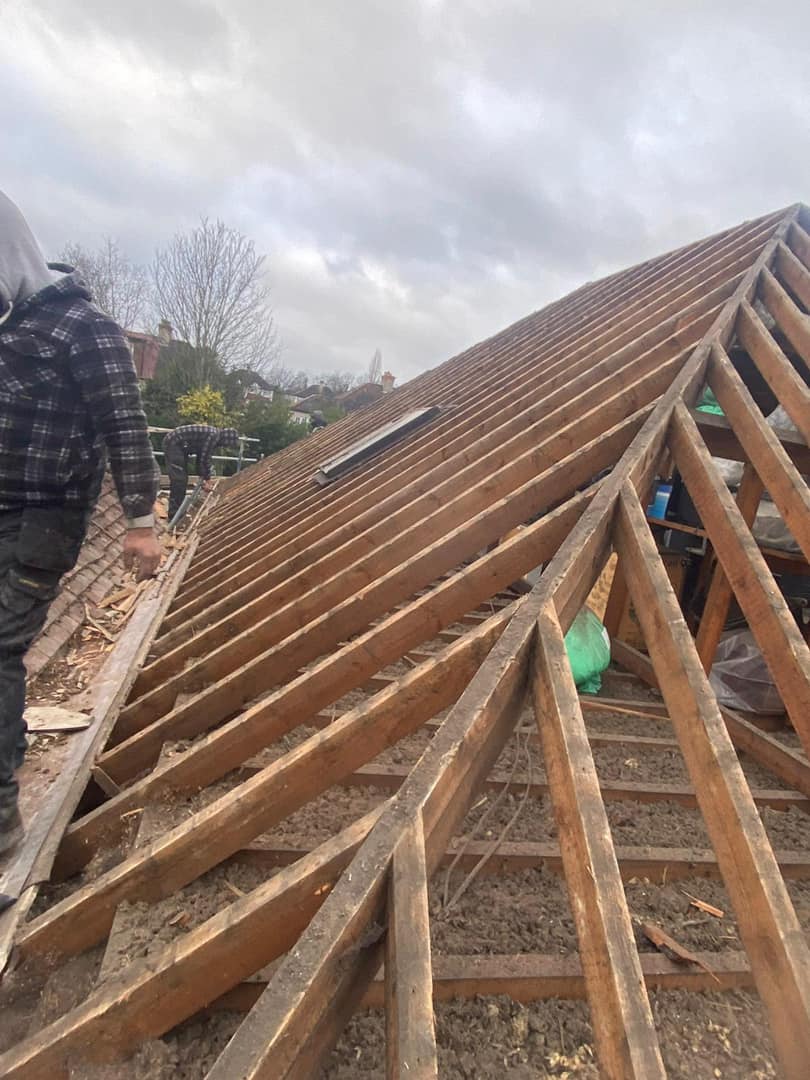 Roofing project - 1142847293634396