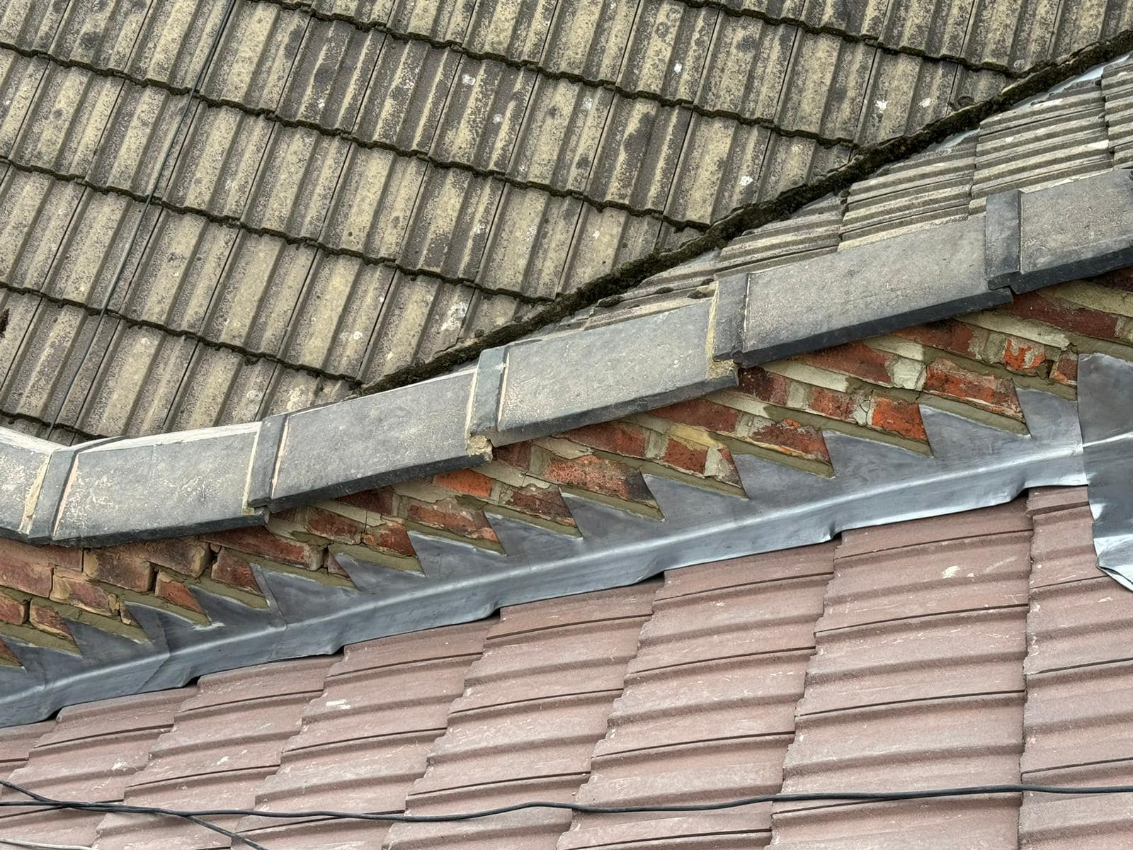 Roofing project - 1160654068520385