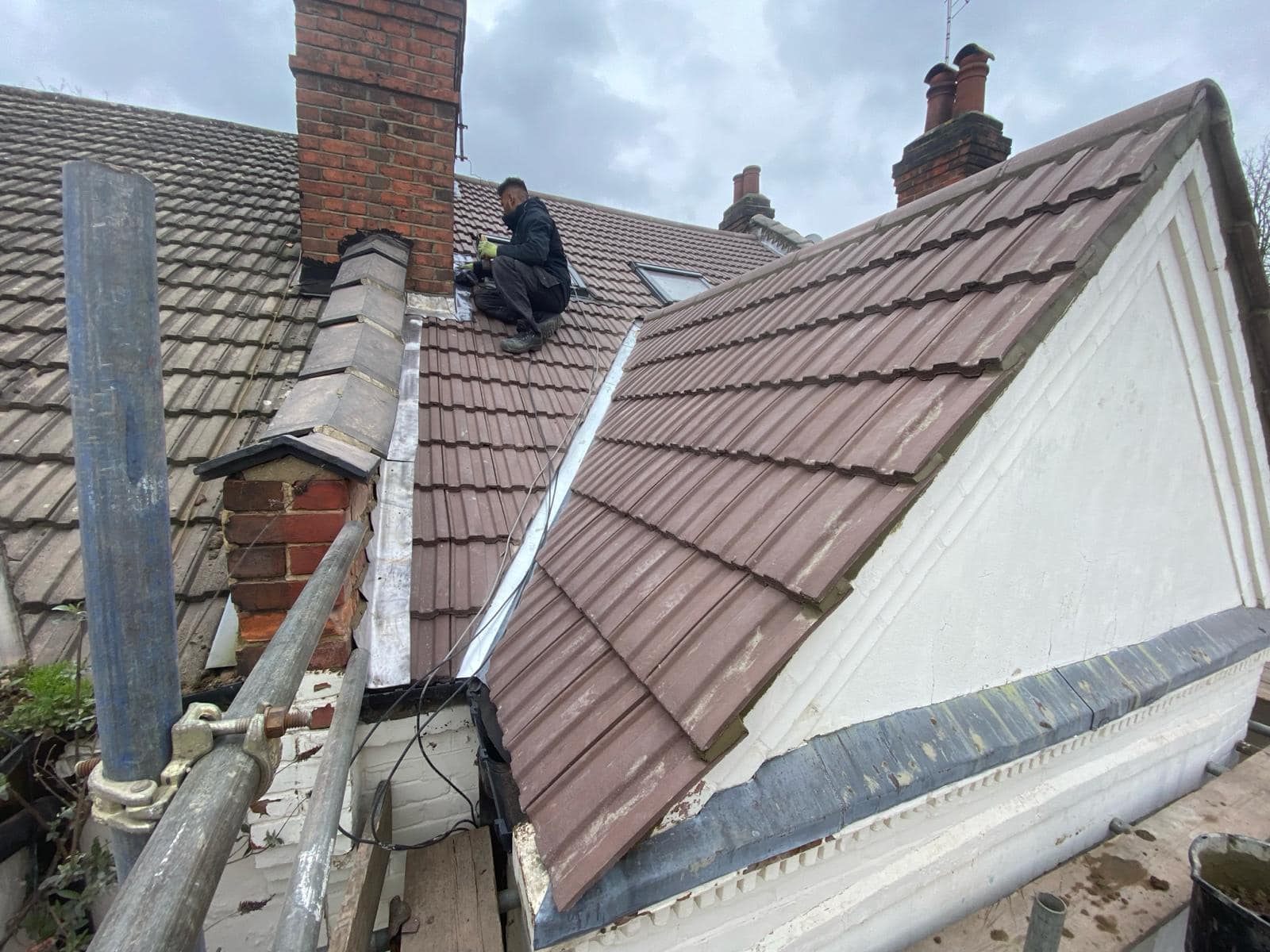 Roofing project - 1160654241853701