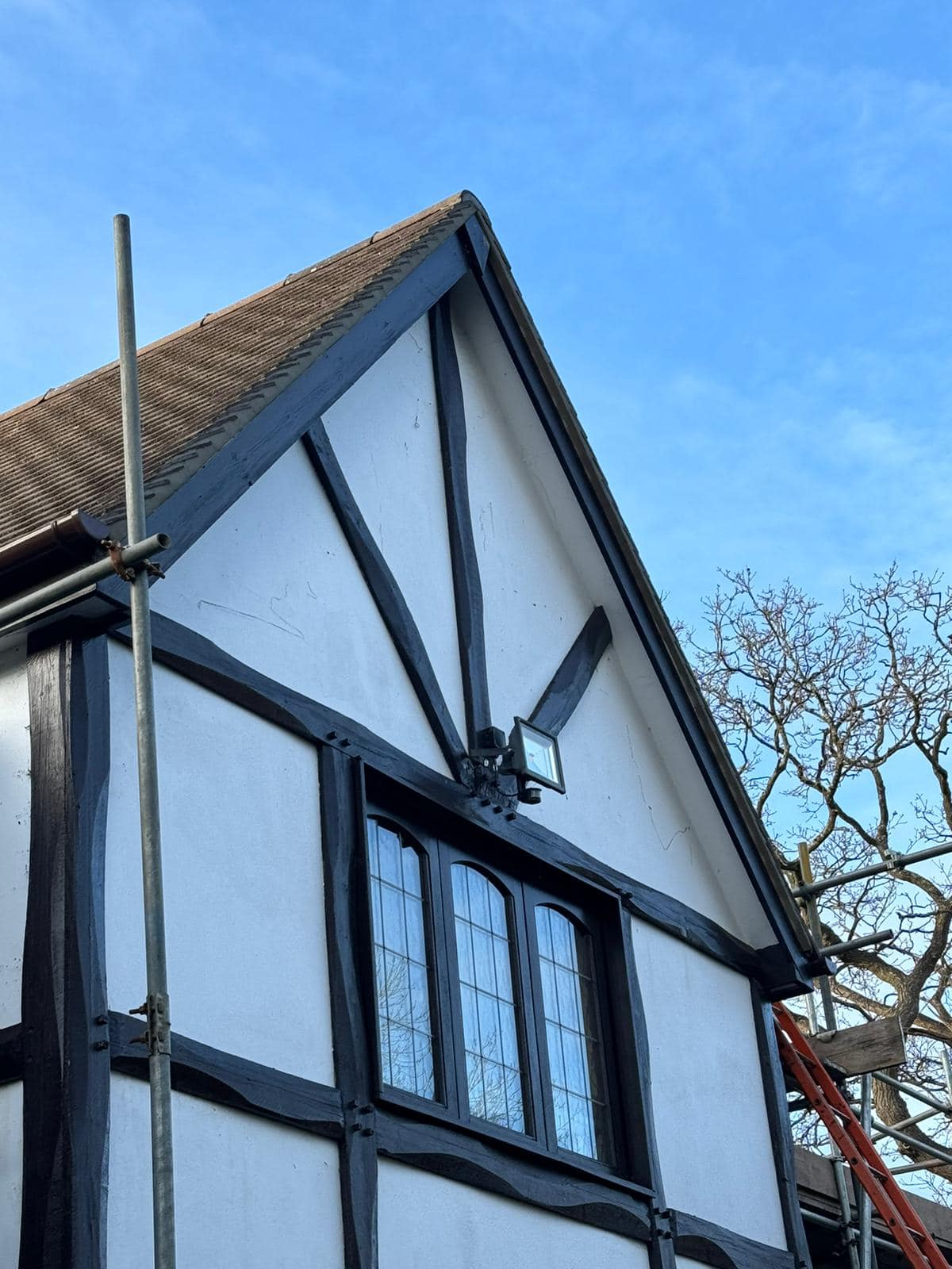 Roofing project - 1160657981853327