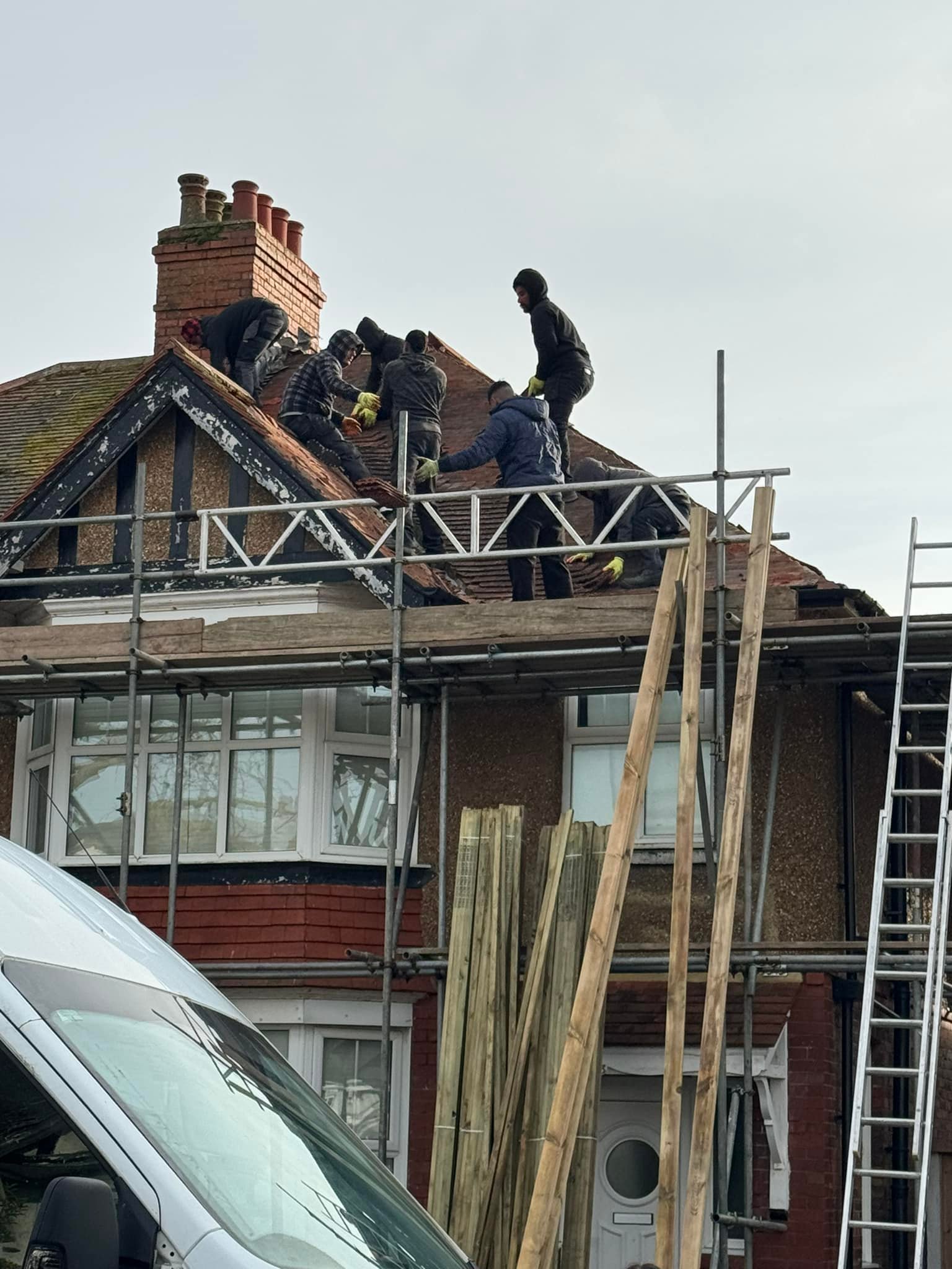 Roofing project - 1160659945186464