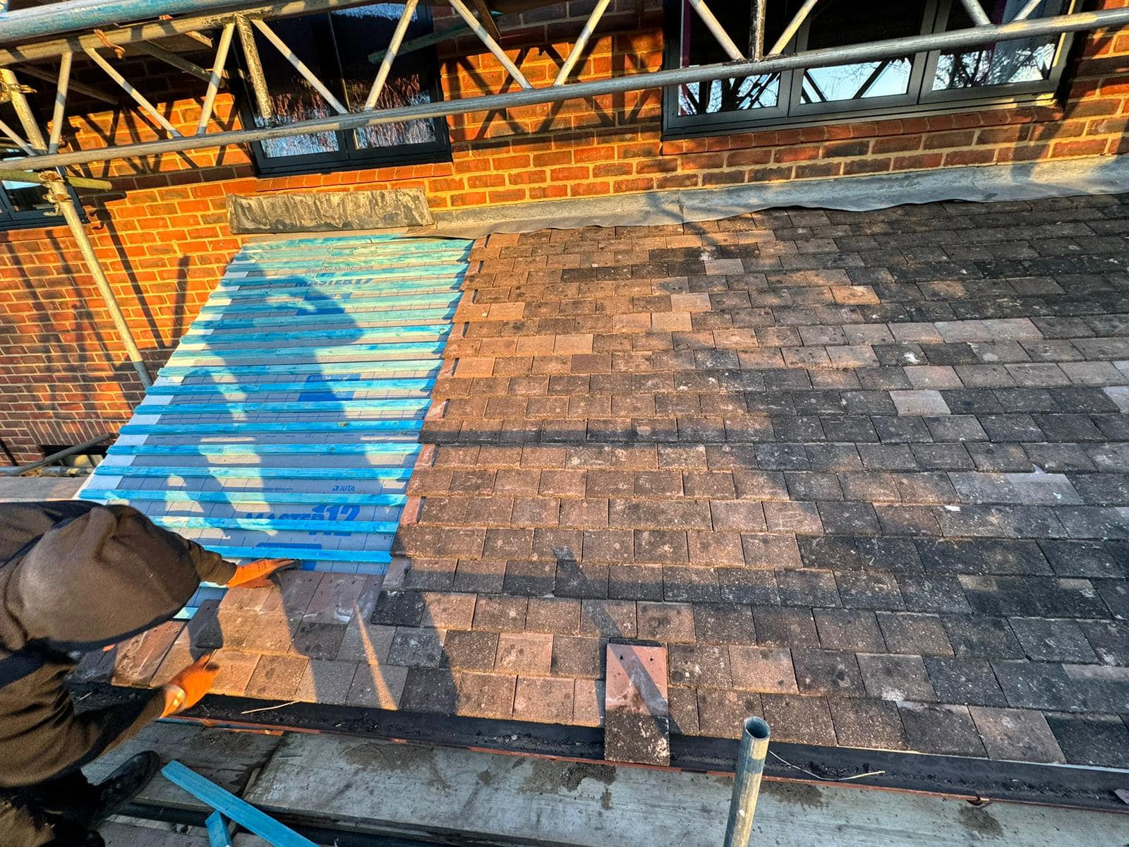 Roofing project - 1160660851853040