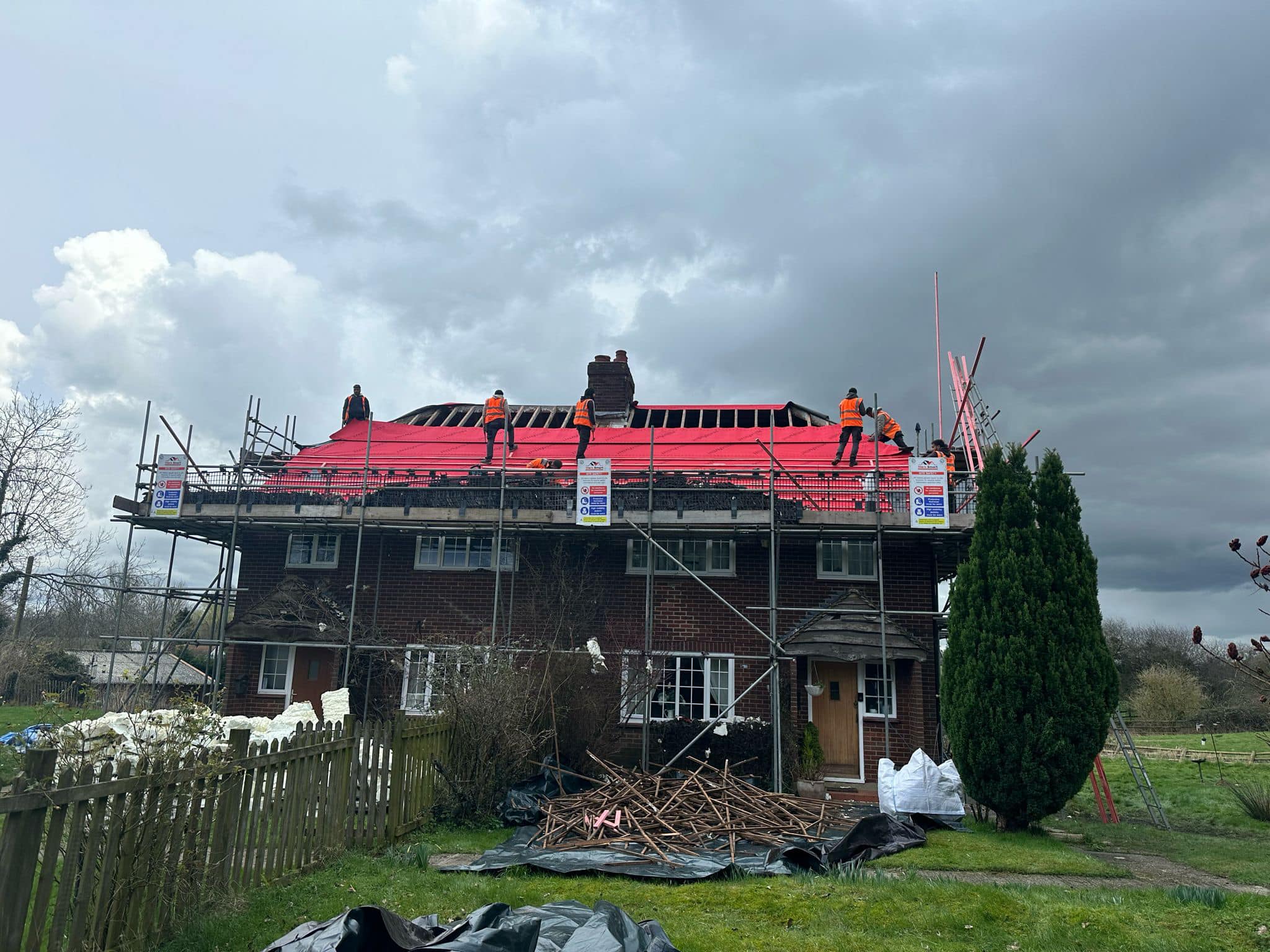 Roofing project - 1160666028519189