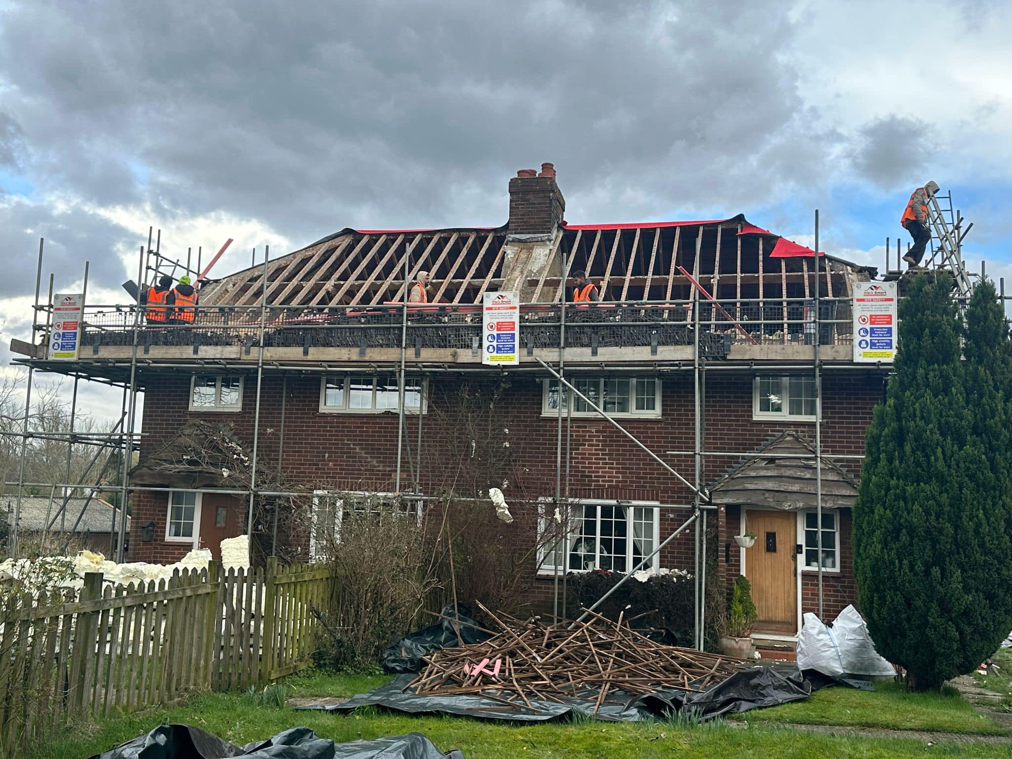 Roofing project - 1160666305185828