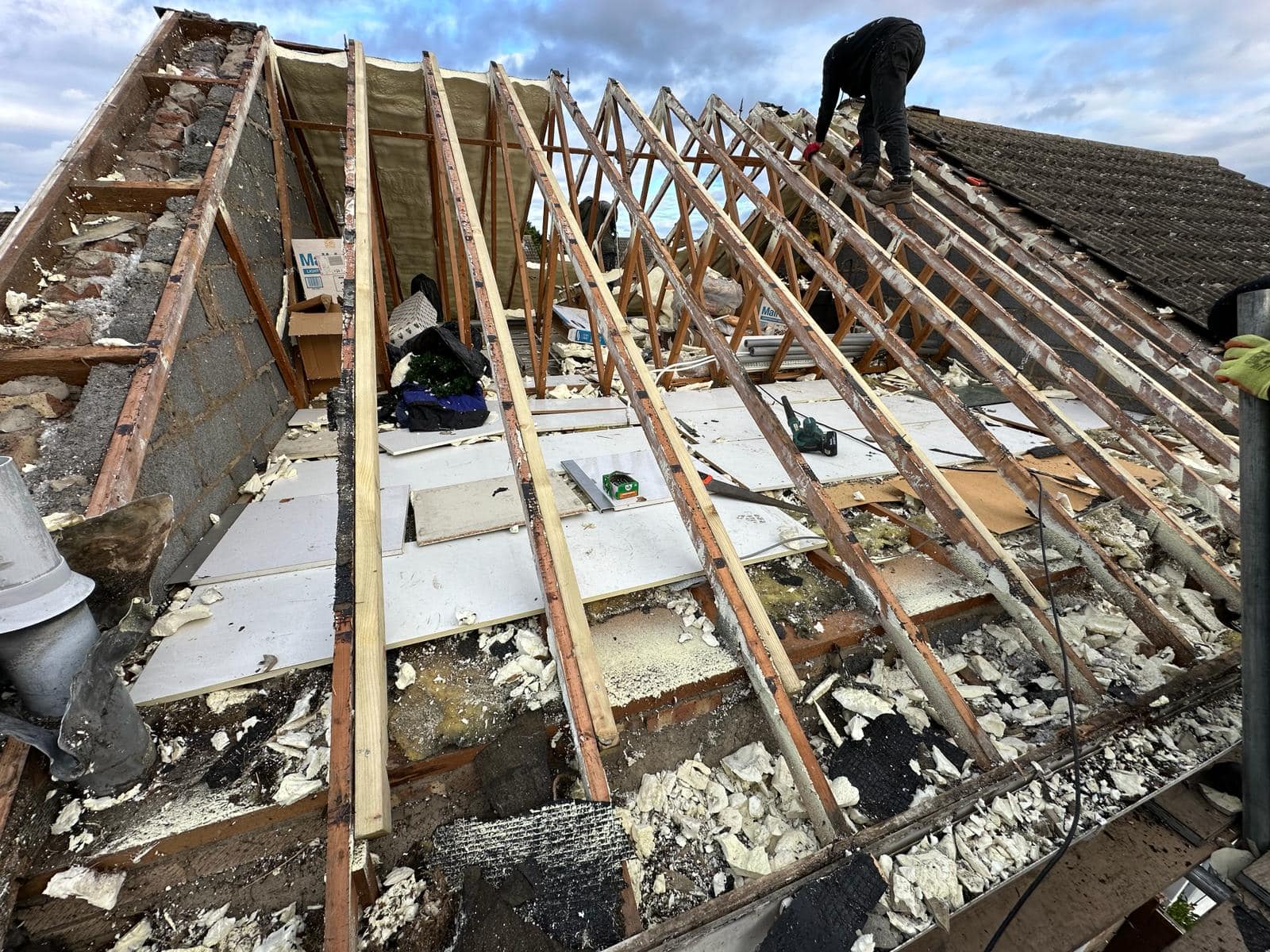 Roofing project - 1160671001852025