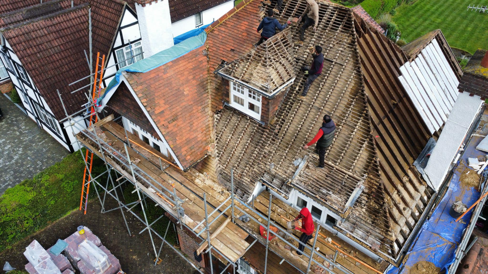 Roofing project - 1192256158693509