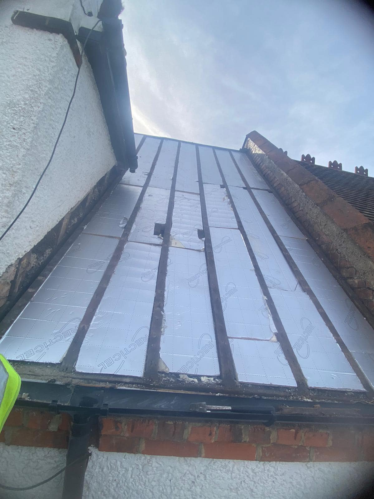 Roofing project - 1192261425359649