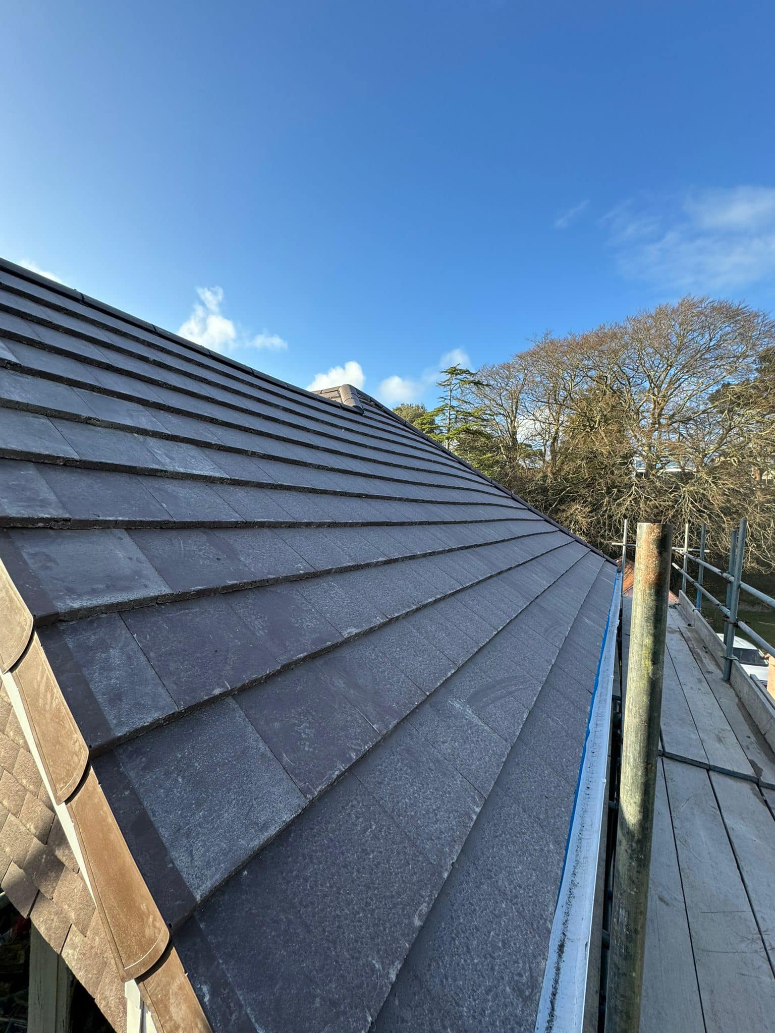 Roofing project - 1192281225357669