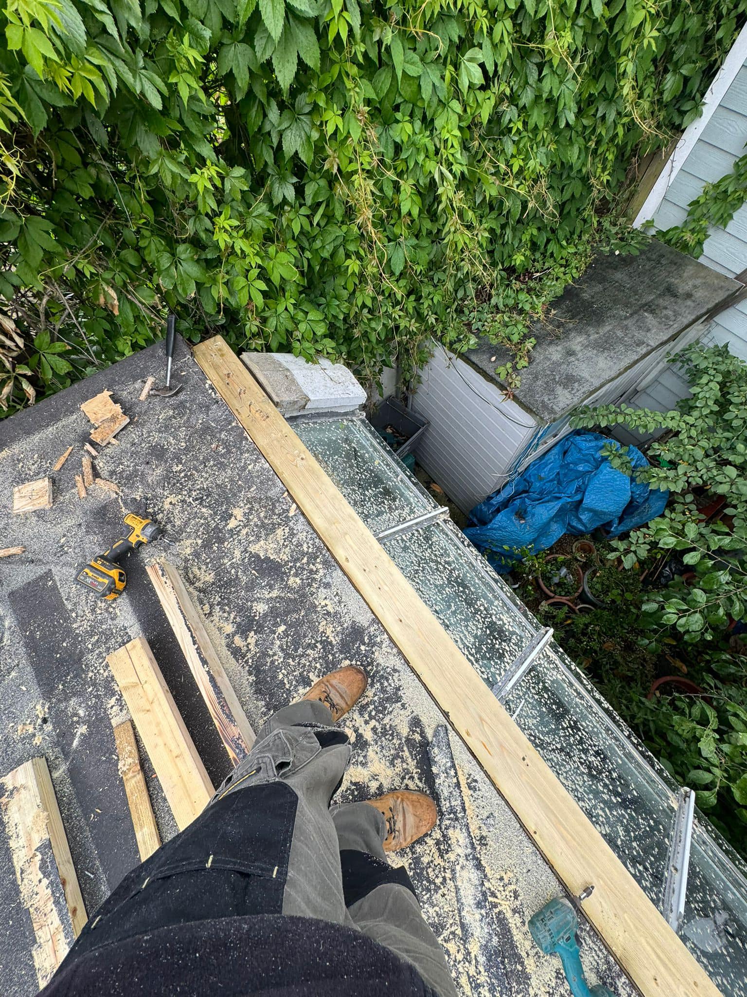 Roofing project - 1229137675005357