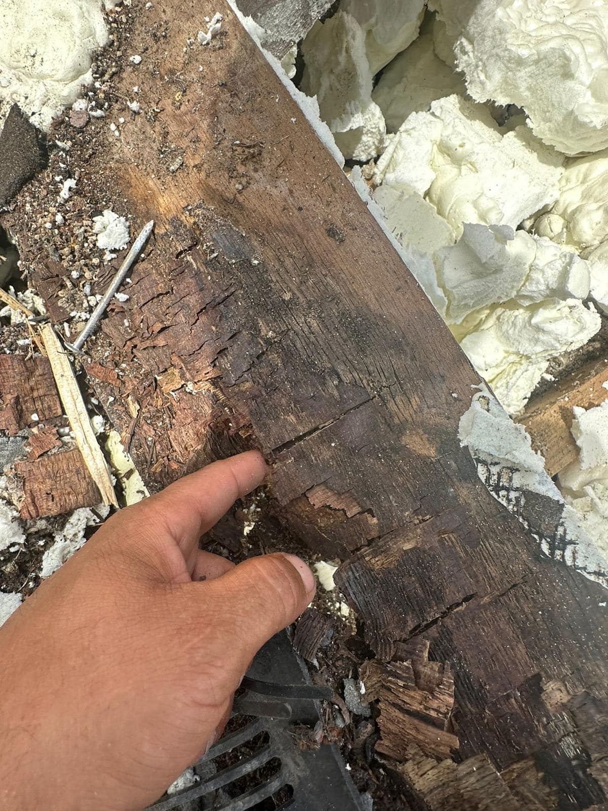 Roofing project - 1229140368338421