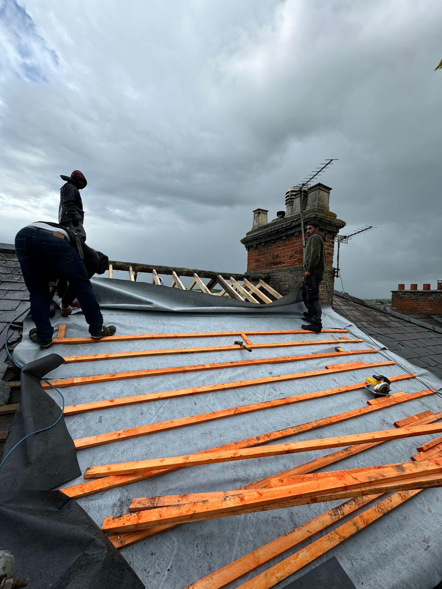 Roofing project - 1229142591671532