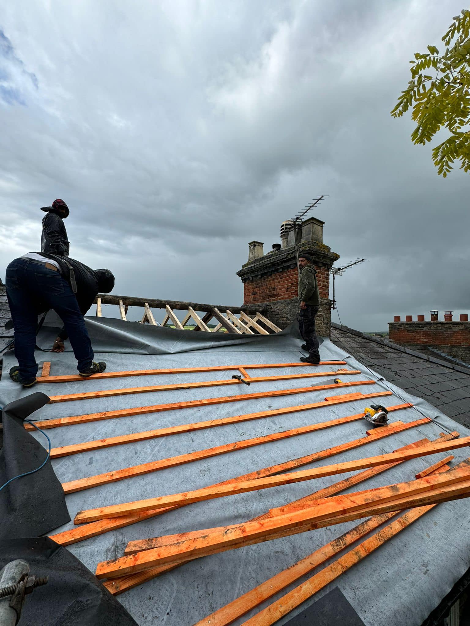 Roofing project - 1229142868338171