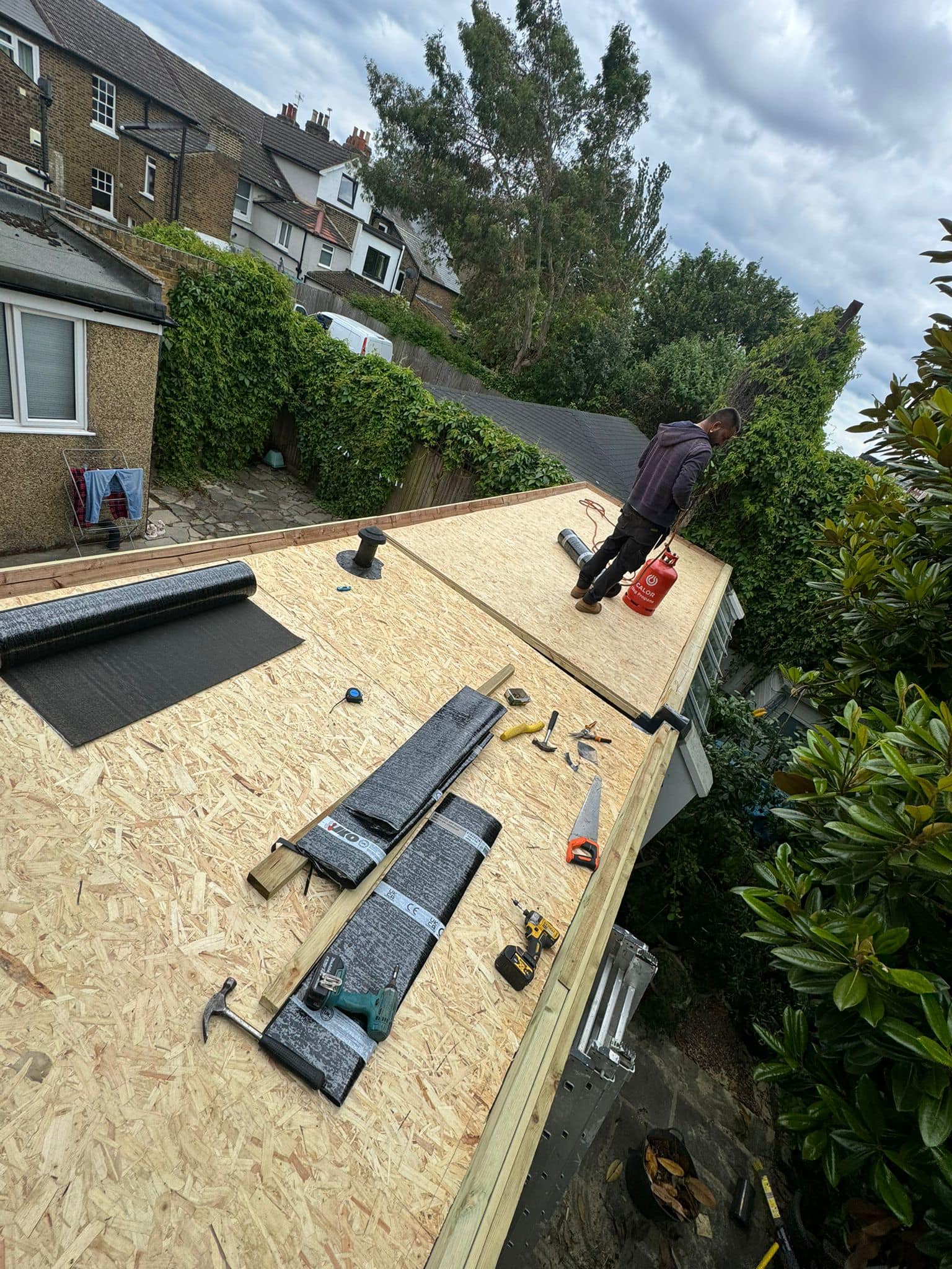 Roofing project - 1229143648338093