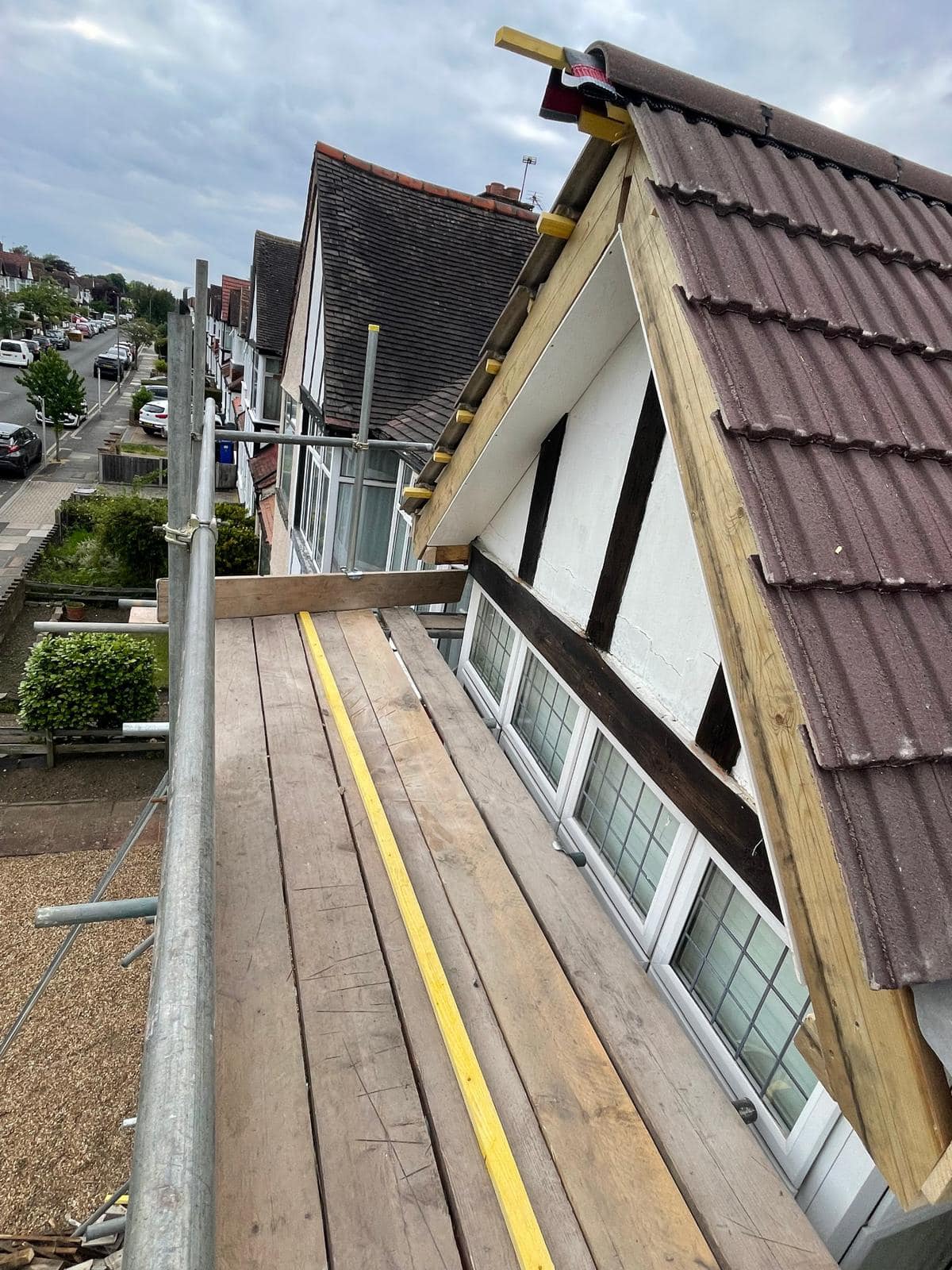 Roofing project - 1229143708338087