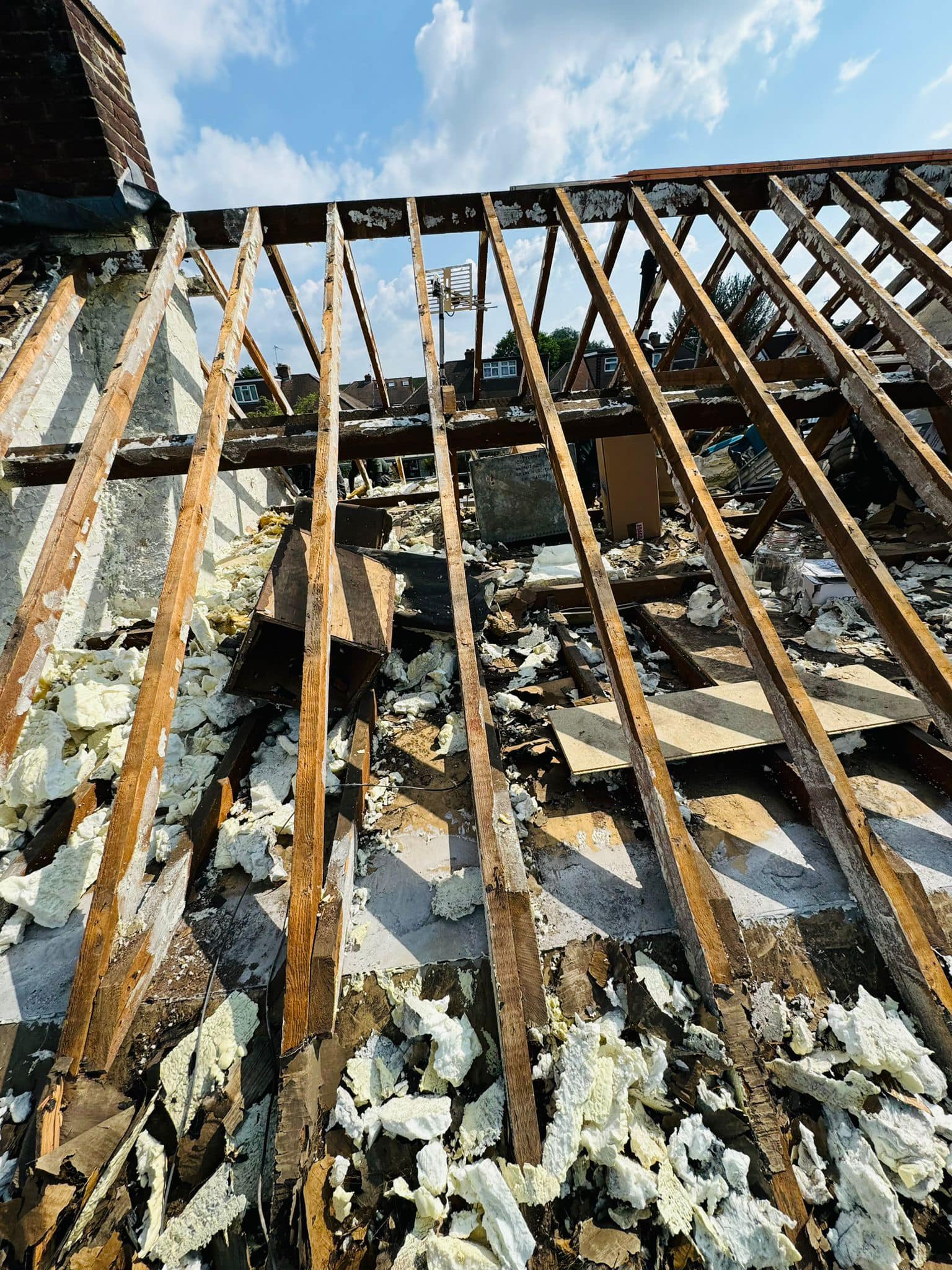 Roofing project - 1229150558337402