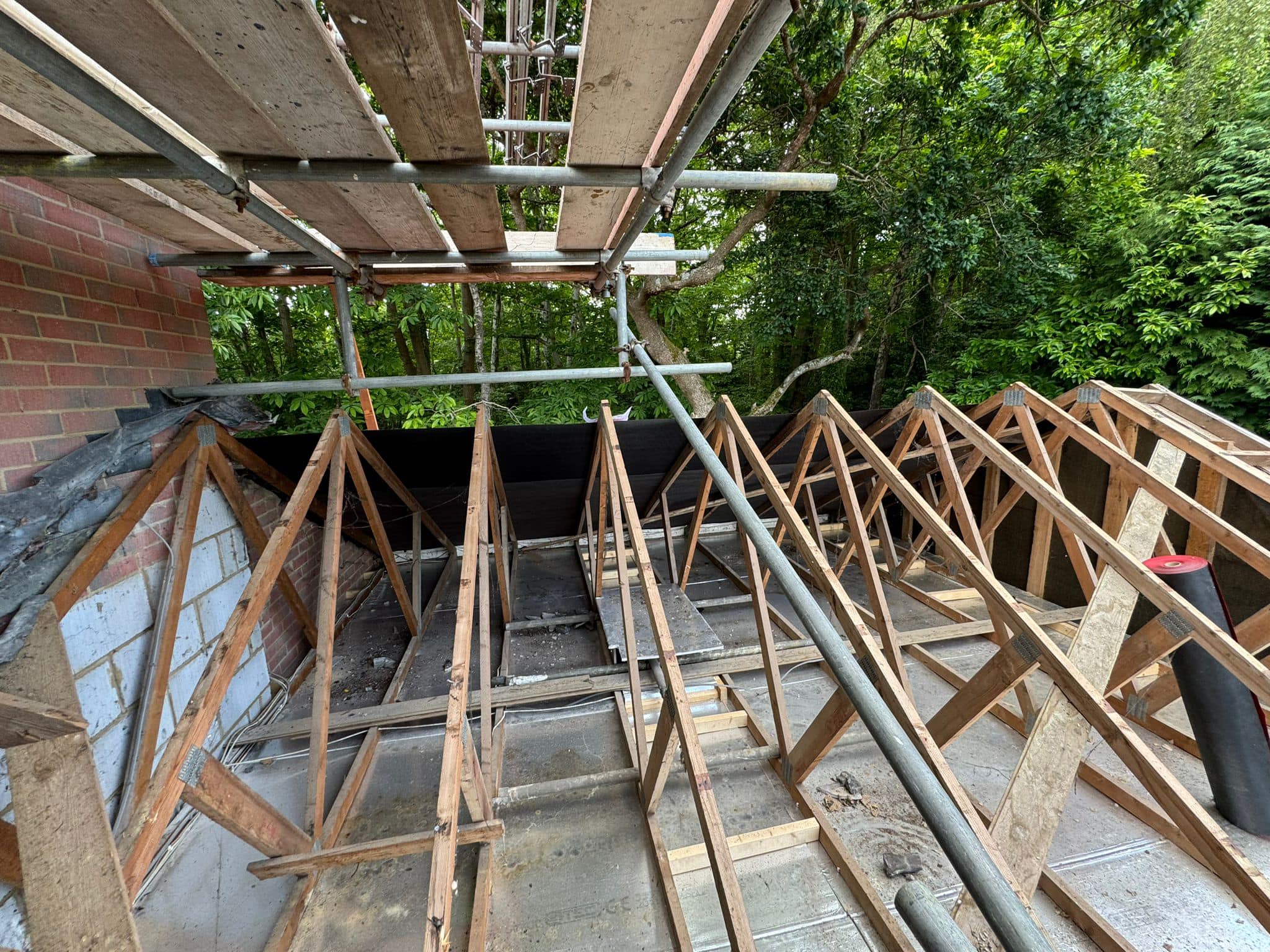 Roofing project - 1229153635003761