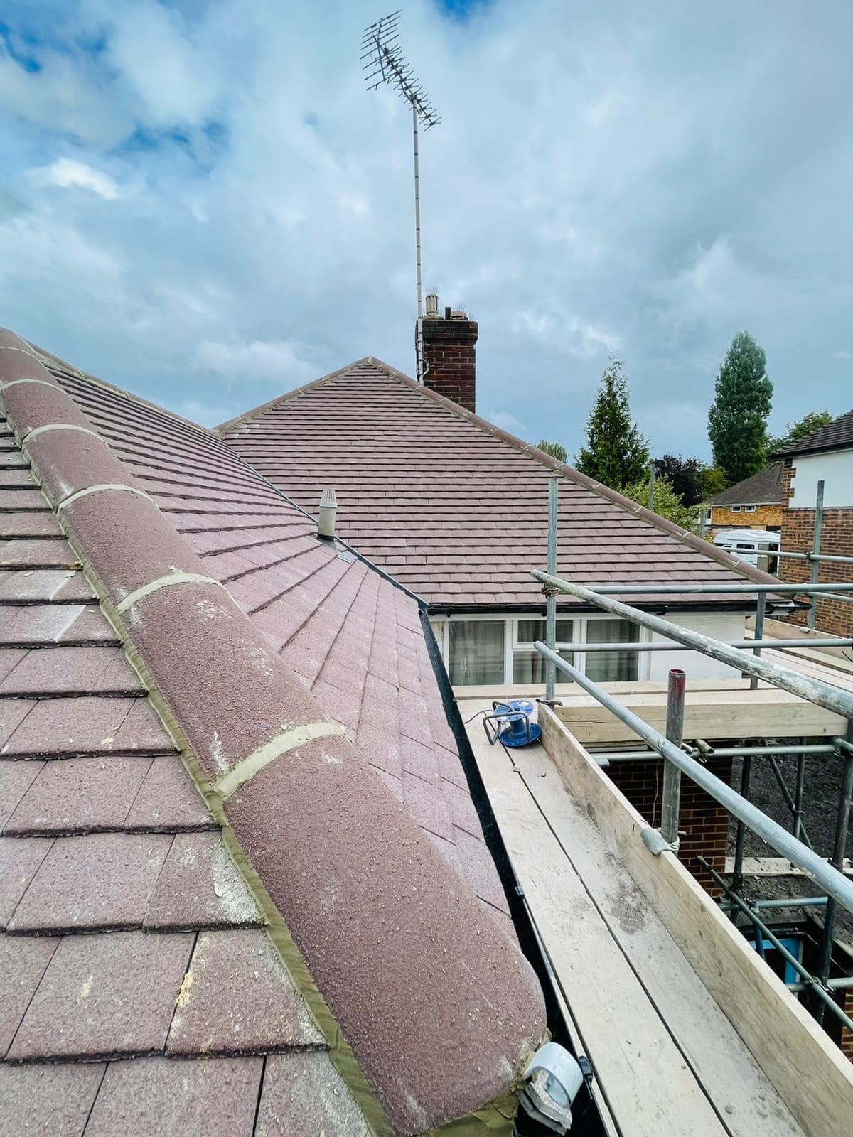 Roofing project - 1229153901670401