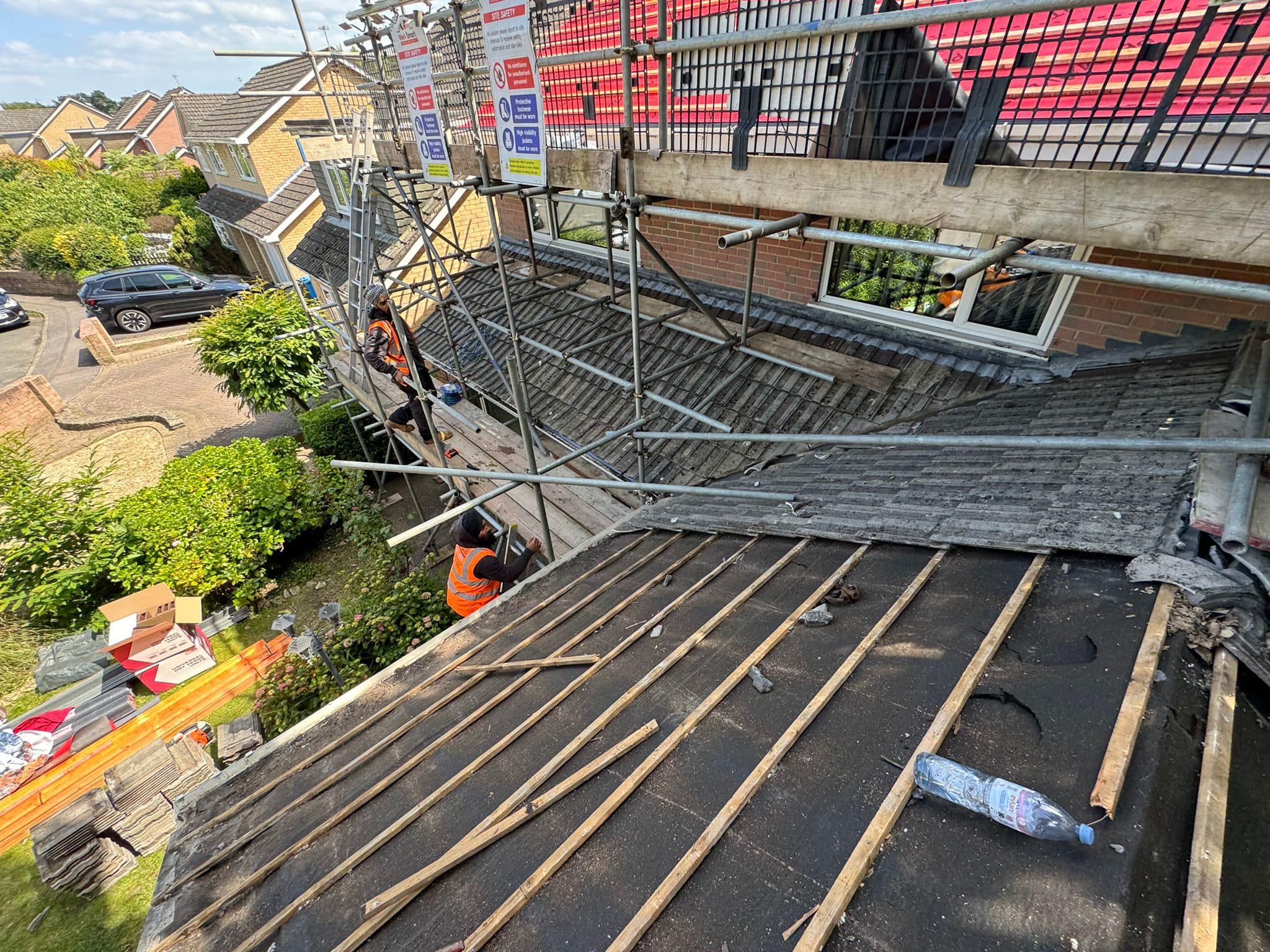 Roofing project - 1229153961670395